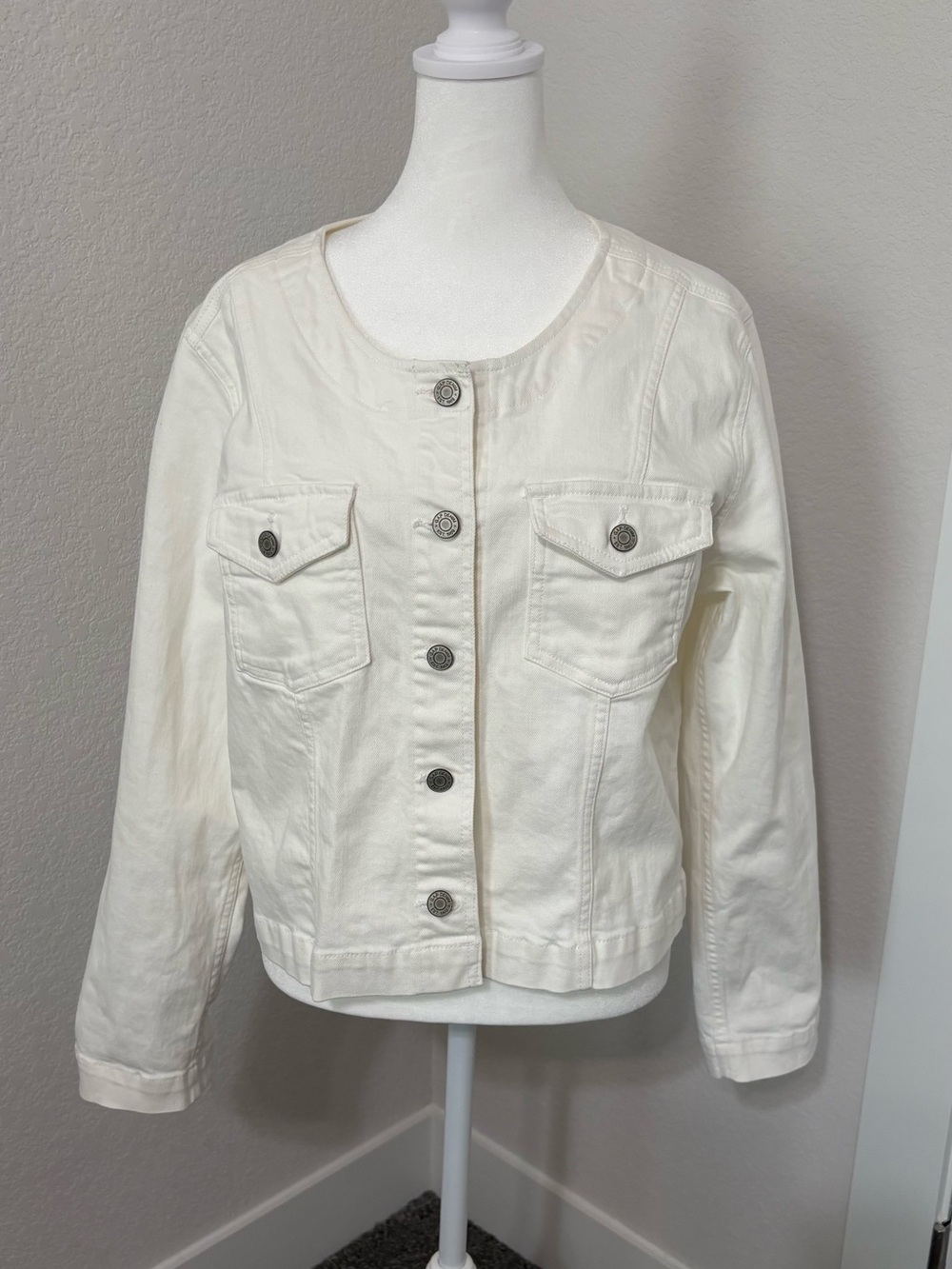 Women's Cream Button-Front Cotton Denim Jacket